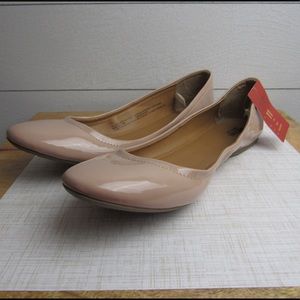Mossimo nude round toe flat